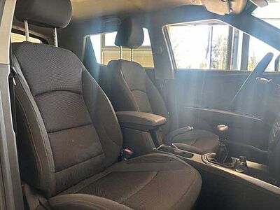 SsangYong Tivoli Black MT 2WD+Navi+Sitzhzg.+Kamera+Garanti