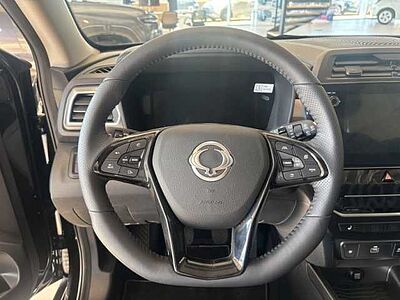 SsangYong Tivoli Black MT 2WD+Navi+Sitzhzg.+Kamera+Garanti