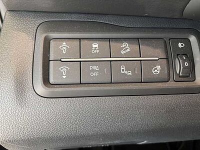 SsangYong Tivoli Black MT 2WD+Navi+Sitzhzg.+Kamera+Garanti