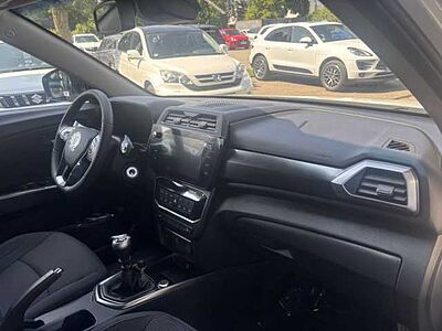 SsangYong Tivoli NOMAD 2WD +Navi+CarPlay+Tempomat+Xenon+