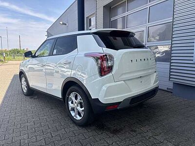 SsangYong Tivoli NOMAD 2WD +Navi+CarPlay+Tempomat+Xenon+