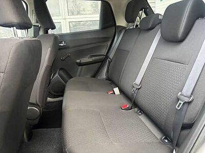 Suzuki Swift 1.0 Boosterjet M/T Comfort +R.Cam+Navi+