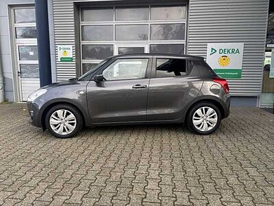 Suzuki Swift 1.0 Boosterjet M/T Comfort +R.Cam+Navi+