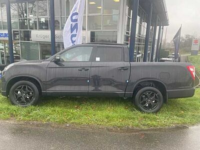 KGM Musso Grand Black 6/AT/AWD+BSW+Navi+Sitzhzg+