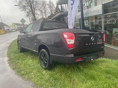 KGM Musso Grand Black 6/AT/AWD+BSW+Navi+Sitzhzg+