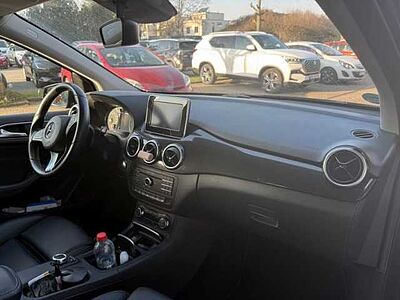 Mercedes-Benz B 250 E +Navi+Klimaauto.+Tempo+