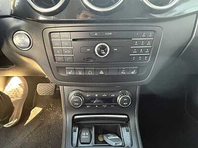 Mercedes-Benz B 250 E +Navi+Klimaauto.+Tempo+