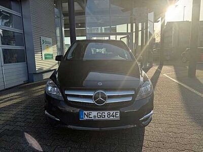 Mercedes-Benz B 250 E +Navi+Klimaauto.+Tempo+