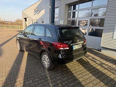 Mercedes-Benz B 250 E +Navi+Klimaauto.+Tempo+
