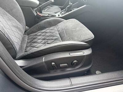 SKODA Octavia TSI RS 2.0 Combi +Navi+CarPlay+Totwinkel