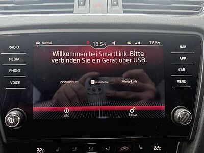 SKODA Octavia TSI RS 2.0 Combi +Navi+CarPlay+Totwinkel
