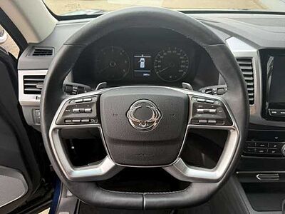 SsangYong REXTON Xdi 2.2 Allrad Quartz+Winterräder+AHK+