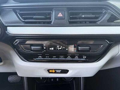 Suzuki Swift Comfort CVT Hybrid +Totw+Navi+RCAm+LED+