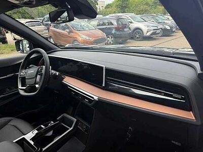 KGM Torres Nomad Hybrid 2WD +Tempomat+LED+CarPlay